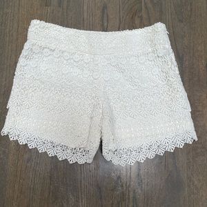 LOFT Riviera Lace Short - Size 0
